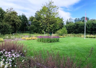 tuinontwerp met zichtlijnen in landelijke tuin