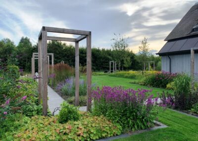 tuinontwerp met zichtlijnen in landelijke tuin