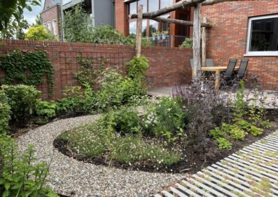 ontwerp duurzame waterdoorlatende ecotuin Woerden Utrecht