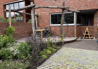 tuinontwerp klimaatbestendige tuin - grastegels pergola - Woerden Utrecht